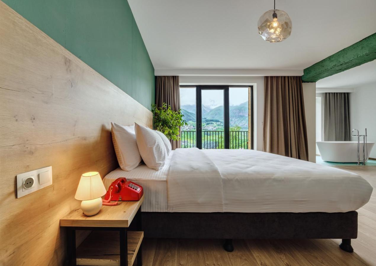 Intourist Kazbegi Hotel Exterior photo
