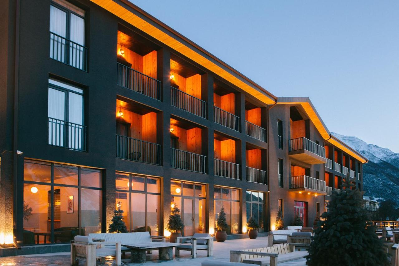 Intourist Kazbegi Hotel Exterior photo