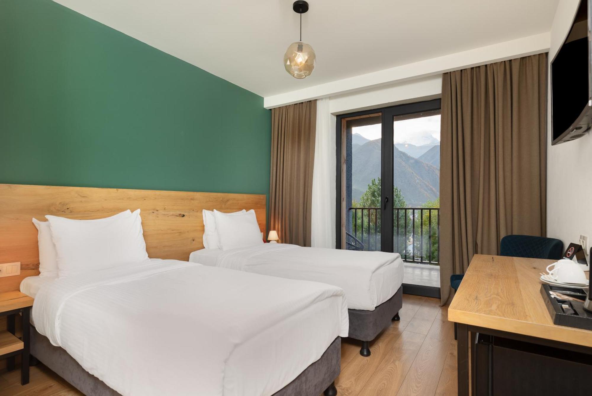Intourist Kazbegi Hotel Exterior photo